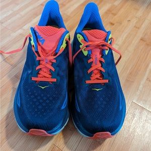 HOKA Men’s Clifton 9, size 10 wide